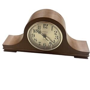 VINTAGE SPARTUS CORPORATION Faux Wood Color Gold Face Mantle Clock 6984 Battery